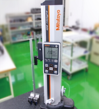 高性能高さ測定器