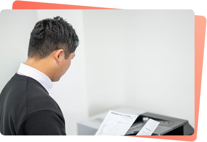 営業社員の仕事姿3