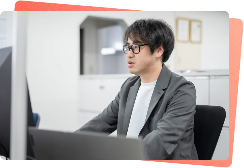 管理業務_仕事の様子