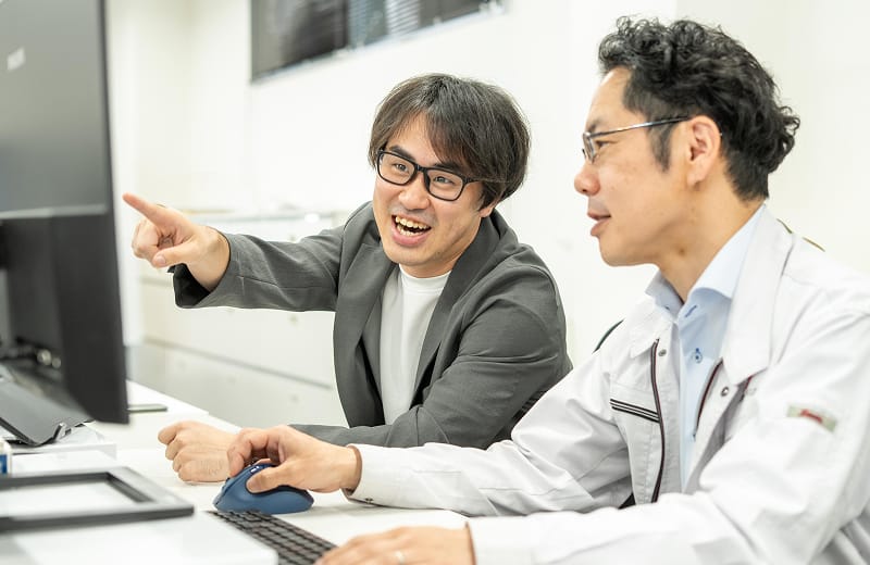 議論する様子
