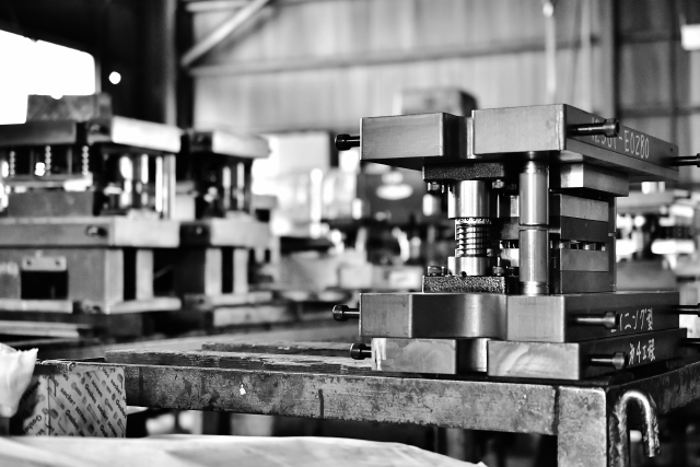 治具とは？役割や種類・工具や冶具との違いをわかりやすく解説