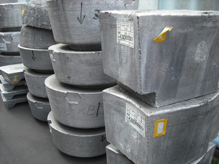 アルミの種類全7系統の特徴一覧と現場で使える見分け方を解説